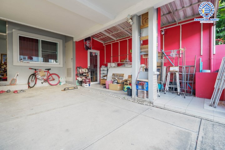 *****บ้านเดี่ยวมือสองย่านนนทบุรี ม.โฮมเพลสเดอะพาร์ค รัตนาธิเบศร์ เนื้อที่กว้าง 52 ตร.ว. ฟังก์ชัน 3 ห้องนอน 2 ห้องน้ำ ที่จอดรถ 2 คัน บ้านพร้อมอยู่ แถมฟรีเฟอร์นิเจอร์แบบจัดเต็ม! โครงการตั้งบนทำเลเดินทางสะดวก ใกล้รถไฟฟ้าสายสีม่วง "สถานีบางพลู" และทางด่วน "กาญจนาภิเษก" จองเลย!